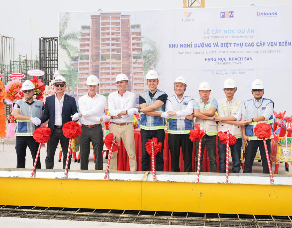 The topping off ceremony of 18-Storey Fusion Hotel block at Fusion Resort & Villas Da Nang project